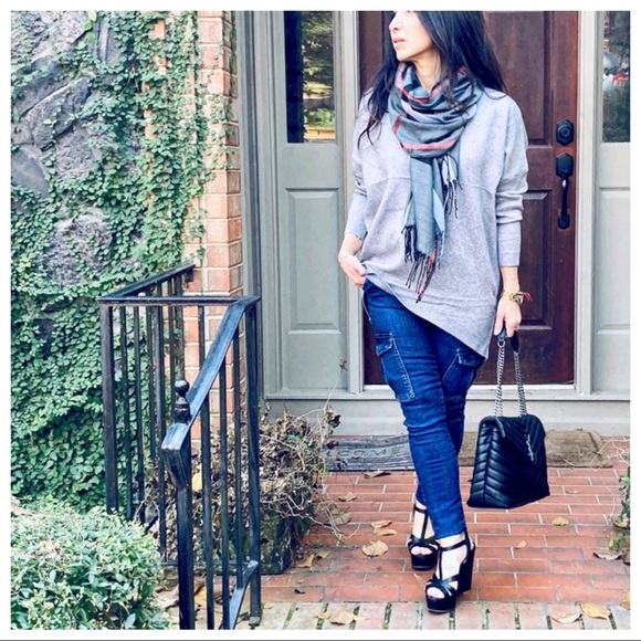 ✨LAST ONE ✨PARIS✨ Grey High/Low loose fit sweater - Picture 8 of 8